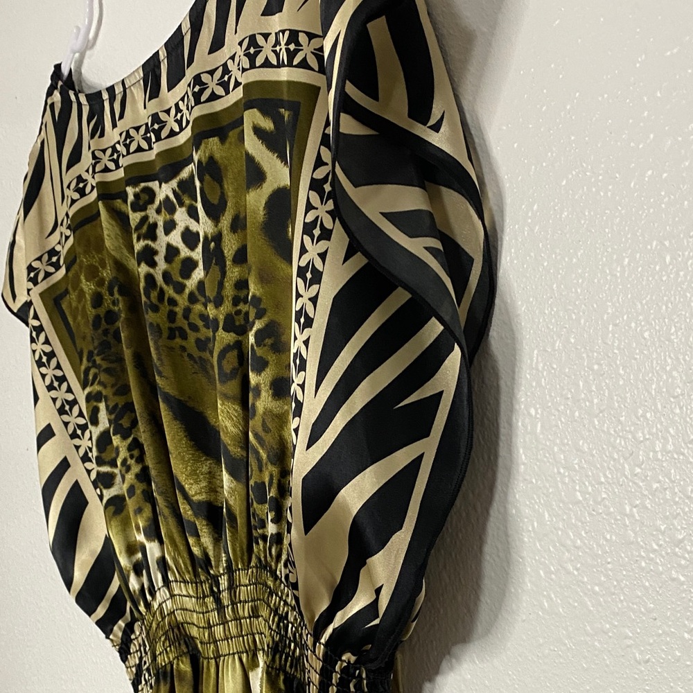 Chic Animal Print Blouse with Zebra Accents - Picture 7 of 16
